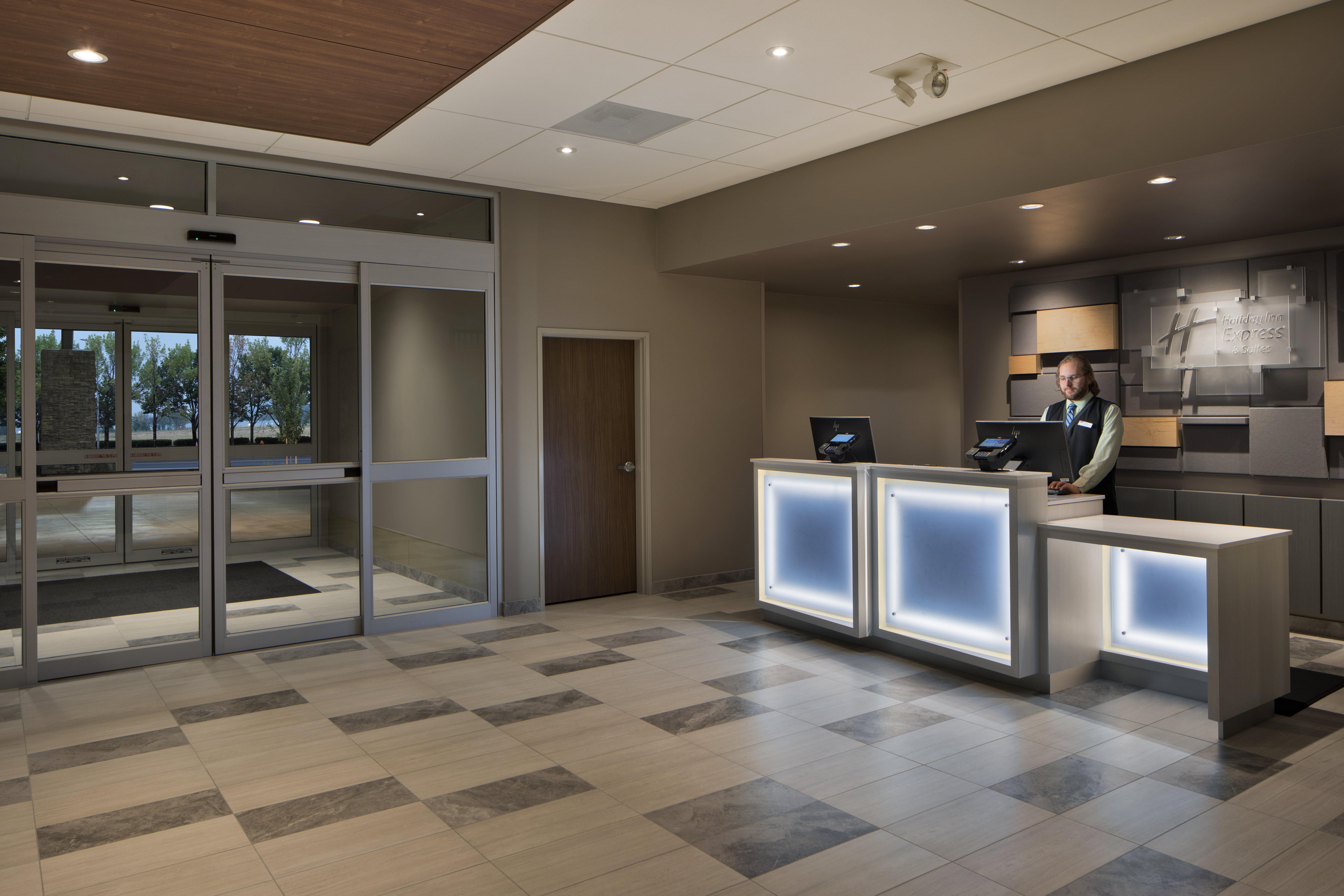 Holiday Inn Express & Suites - Portland Airport - Cascade Stn By Ihg Extérieur photo